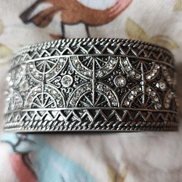 Art Deco Reproduction Clamper Pewter Color Rhinestone Bracelet MINT Condition - Picture 7 of 10